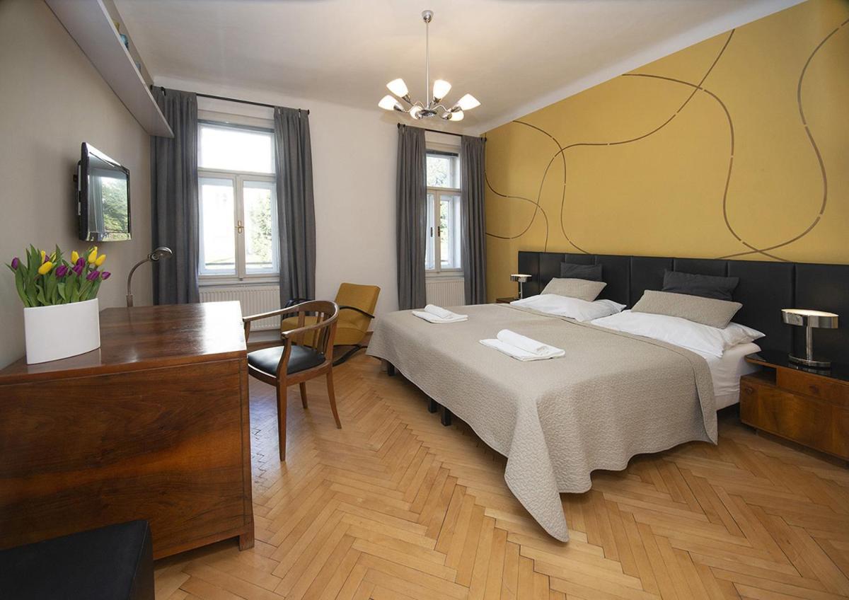 Bed & Breakfast & Klafe 3*